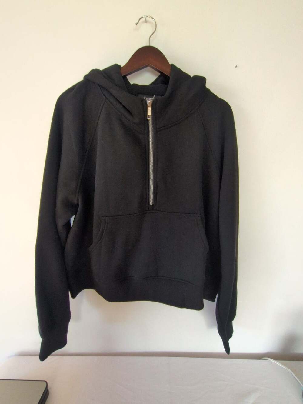 Automet Half Zip Hoodie Size XL Black Cropped Pullover Sweatshirt